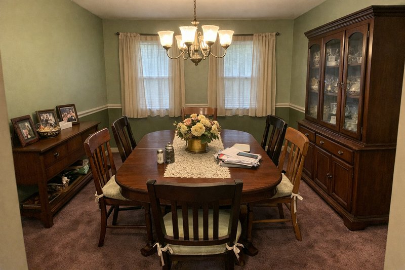 Dining Room - Cottagecore before renovation