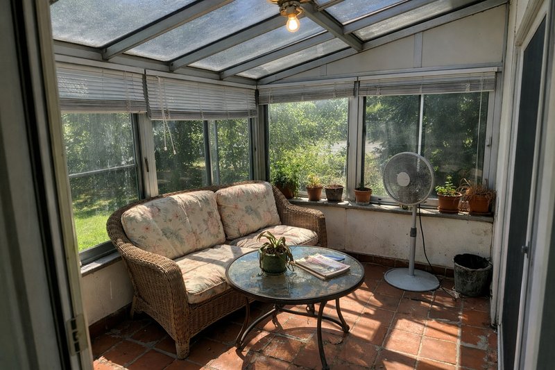 Sunroom - Biophilic before renovation